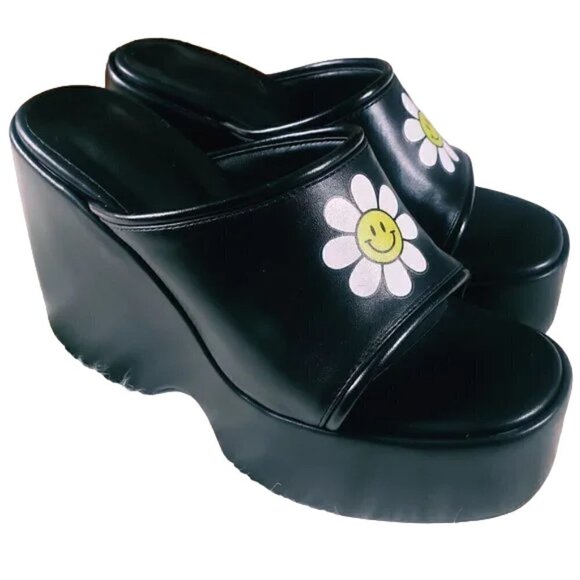 Nectarine Dreams Shoes - NEW BLACK PLATFORM SLIDE SANDALS